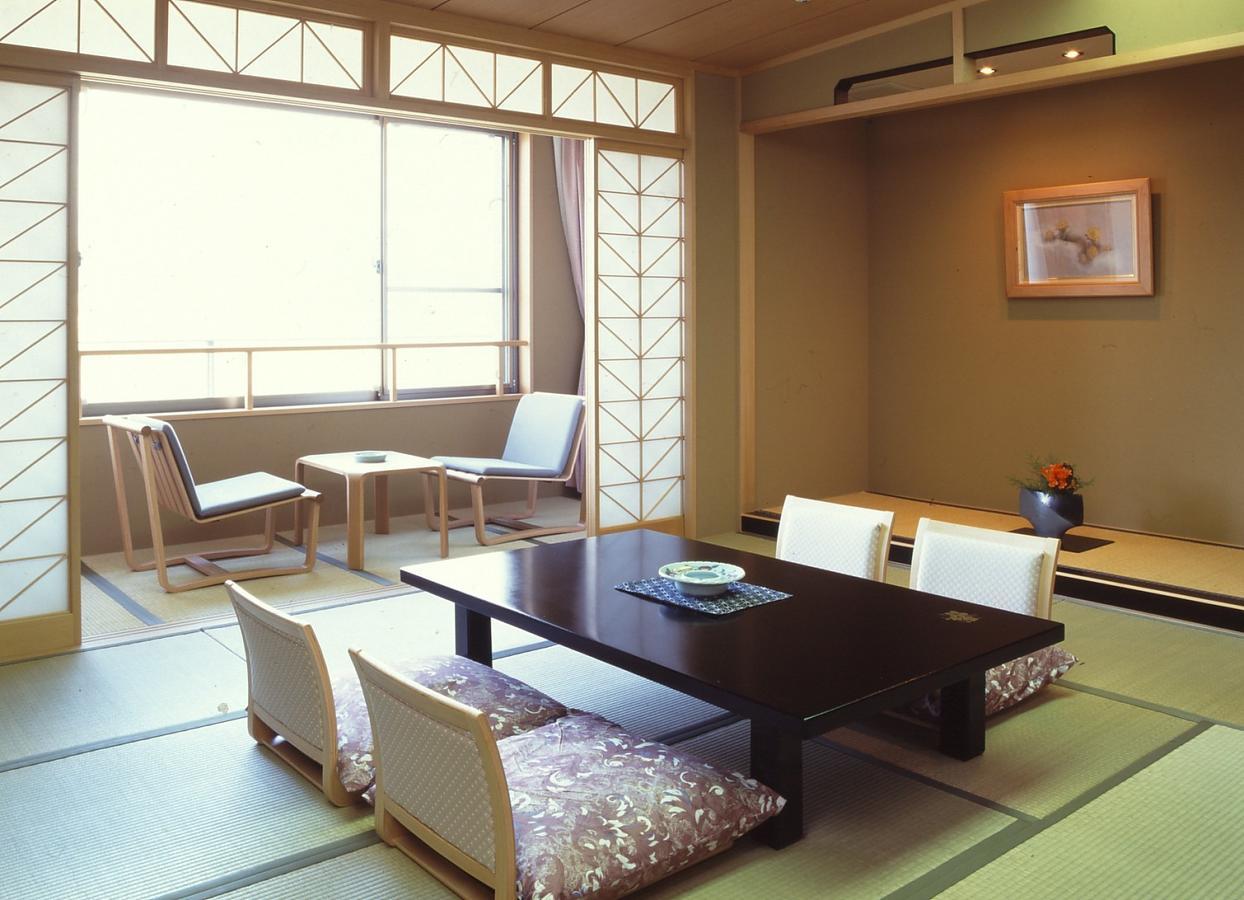 Hotel Apple Land Hirakawa Екстериор снимка