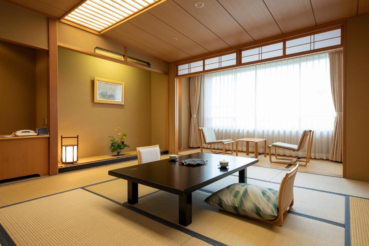 Hotel Apple Land Hirakawa Екстериор снимка